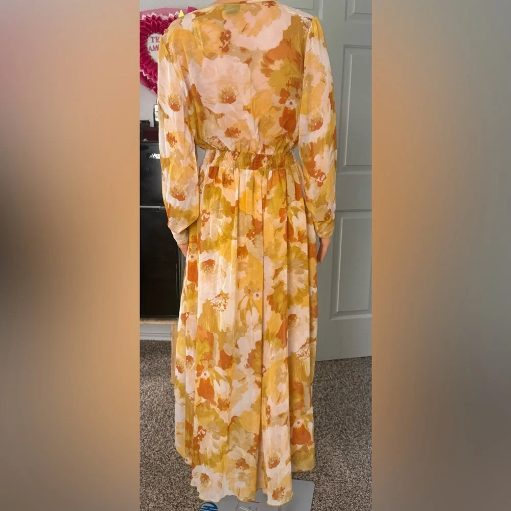 Floral Long Sleeve Dress in Yellow and White - Picture 3 of 10